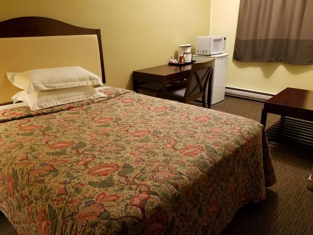 Carleton Place 7 West Motel מראה חיצוני תמונה
