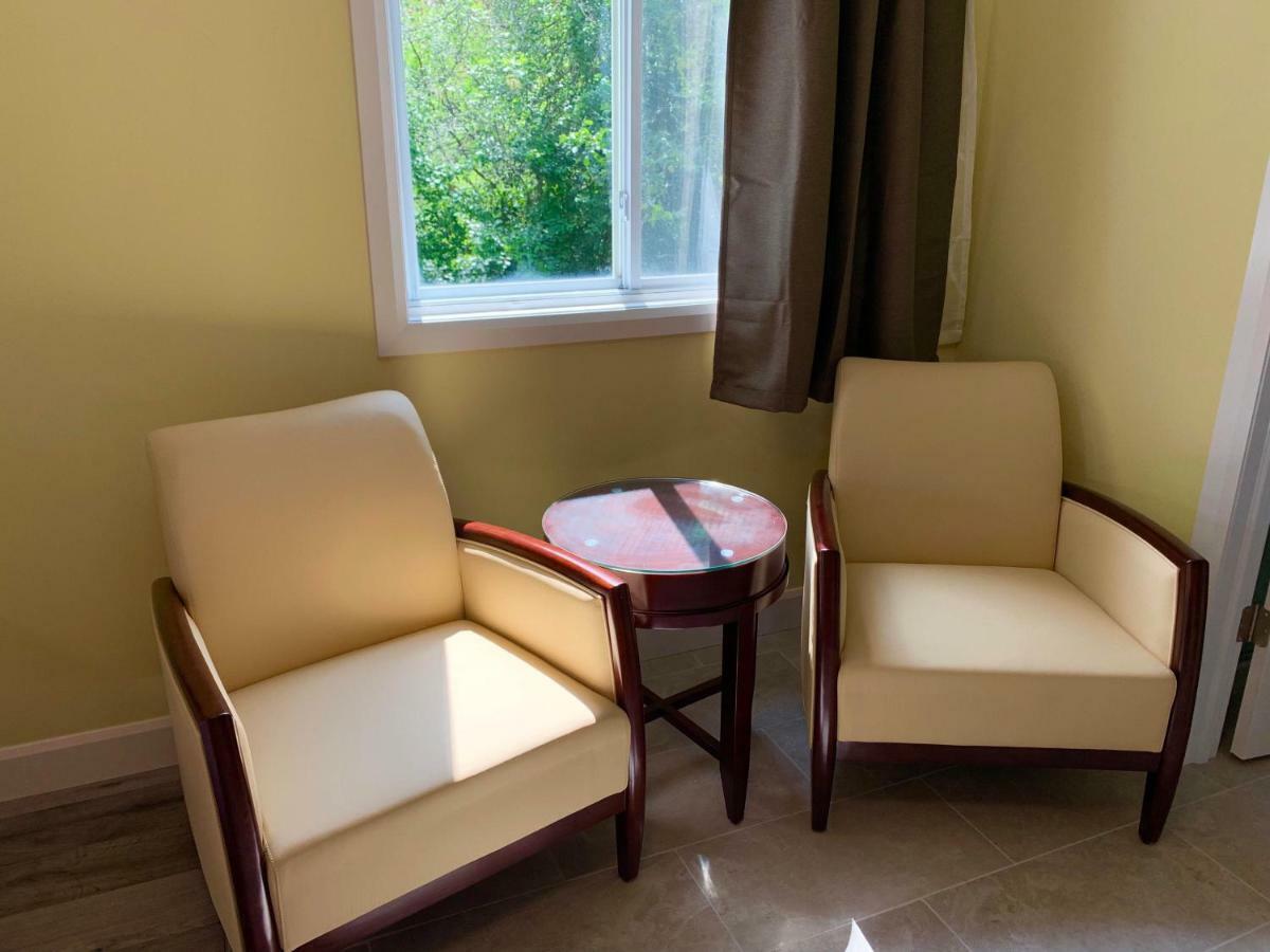 Carleton Place 7 West Motel מראה חיצוני תמונה