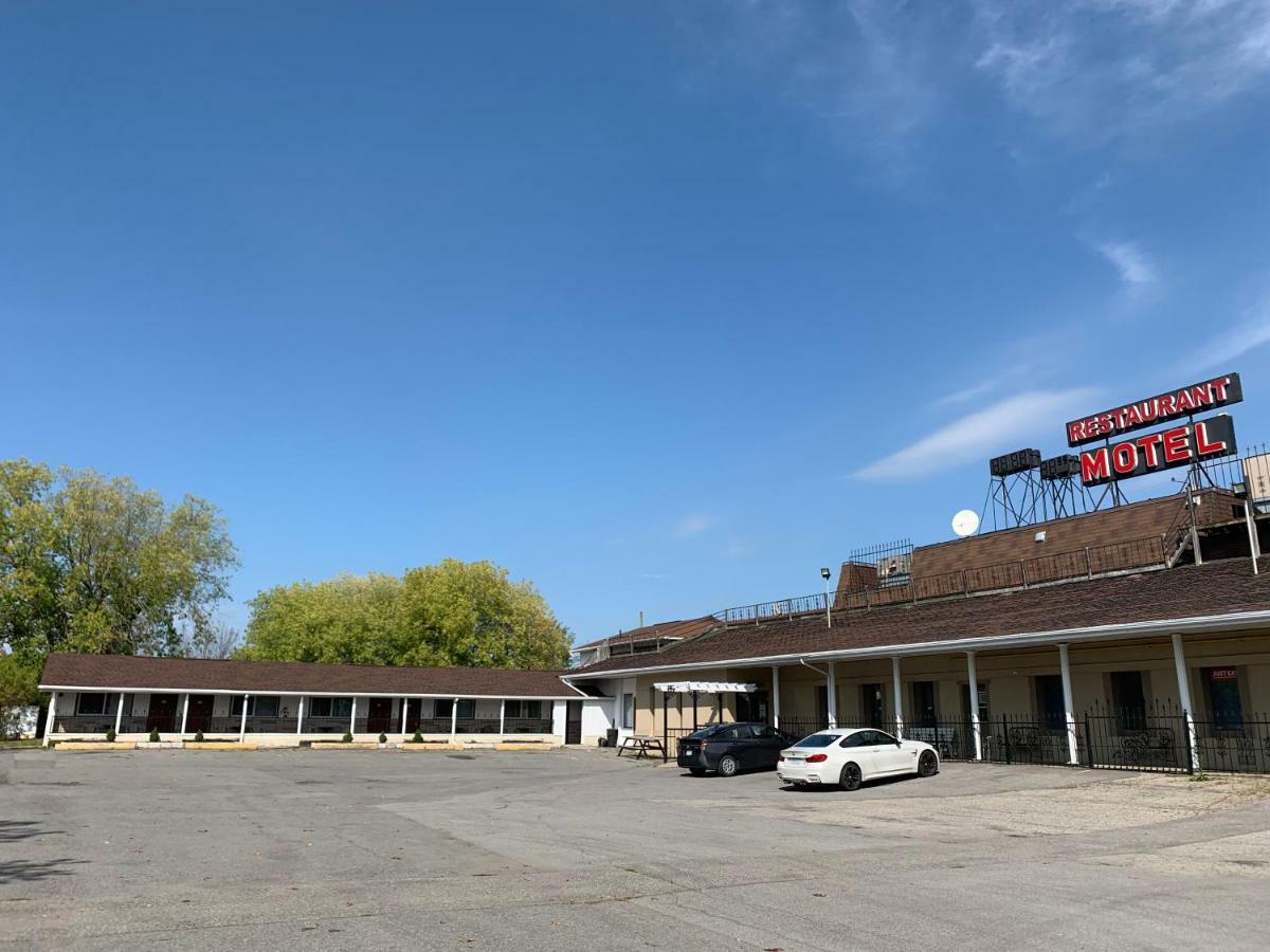 Carleton Place 7 West Motel מראה חיצוני תמונה